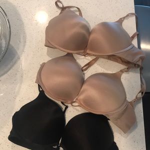 36B bombshell Victoria's Secret push up bra